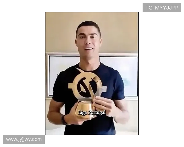 马图伊迪揭秘C罗成功秘诀：凌晨2点仍坚持健身恢复训练永不停歇